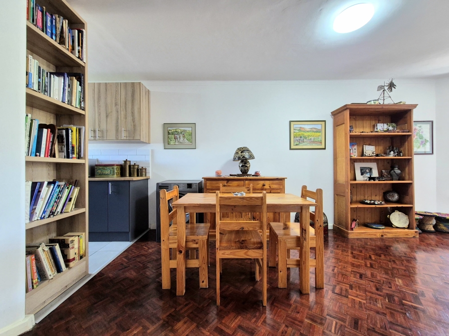 2 Bedroom Property for Sale in Wynberg Upper Western Cape